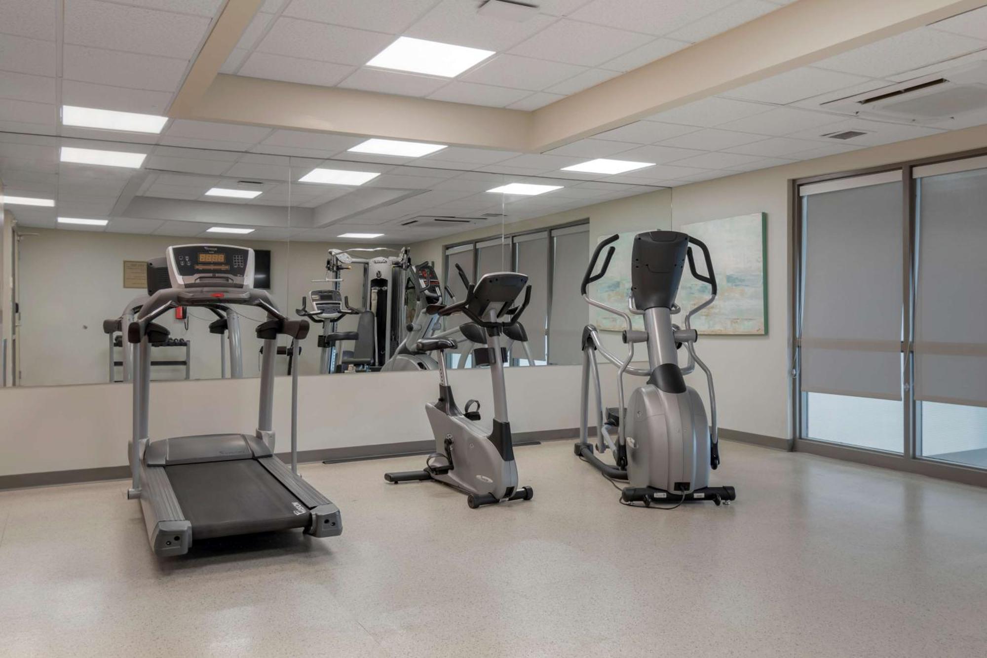 Best Western Plus Airport Inn & Suites Saskatoon Ngoại thất bức ảnh
