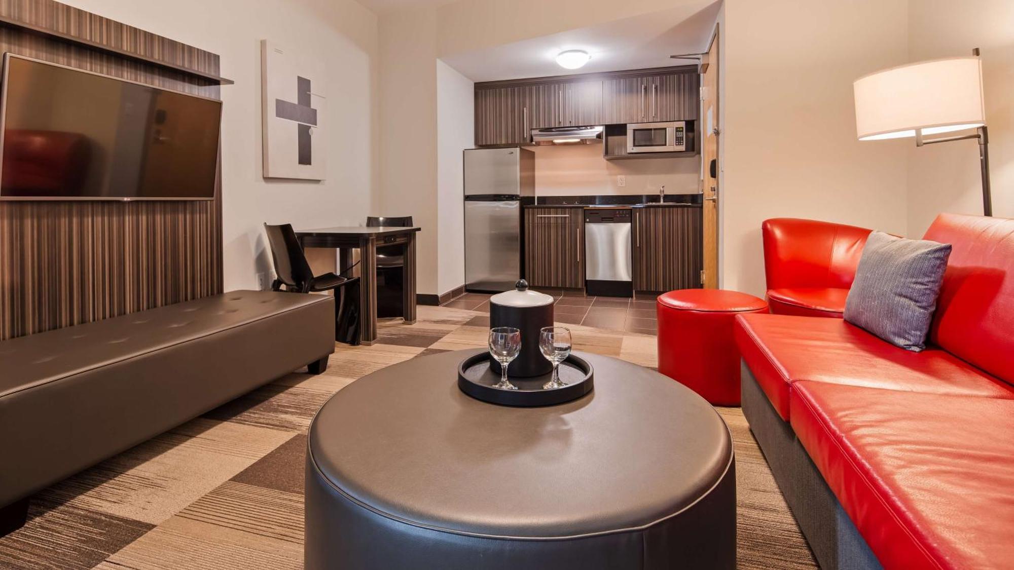 Best Western Plus Airport Inn & Suites Saskatoon Ngoại thất bức ảnh