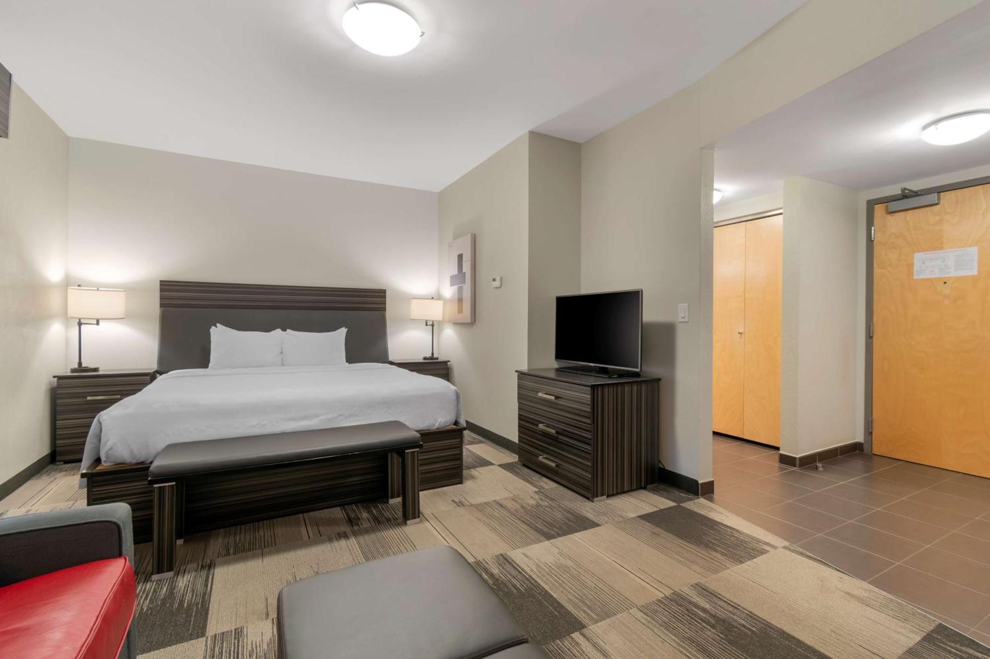 Best Western Plus Airport Inn & Suites Saskatoon Ngoại thất bức ảnh