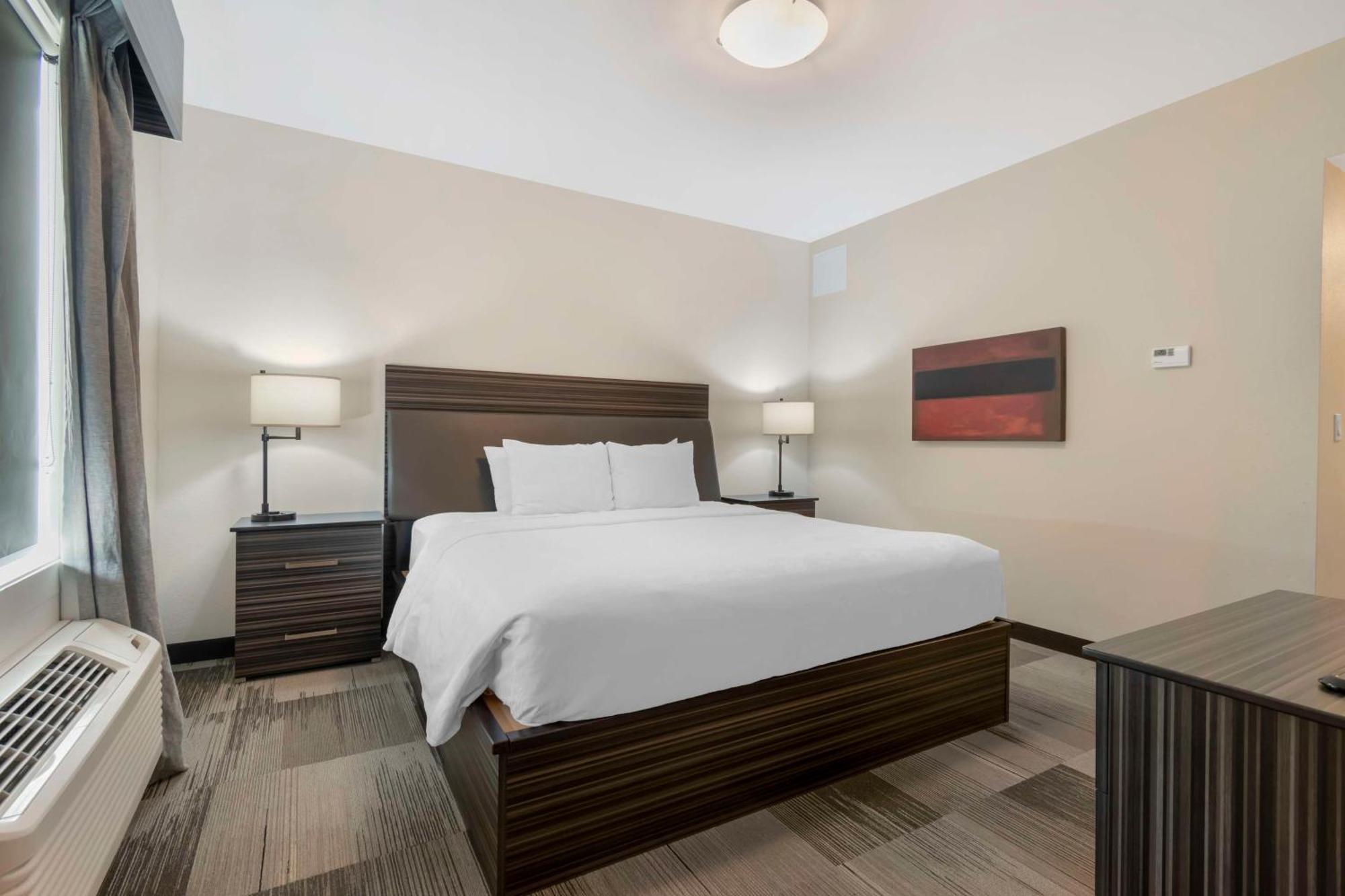 Best Western Plus Airport Inn & Suites Saskatoon Ngoại thất bức ảnh