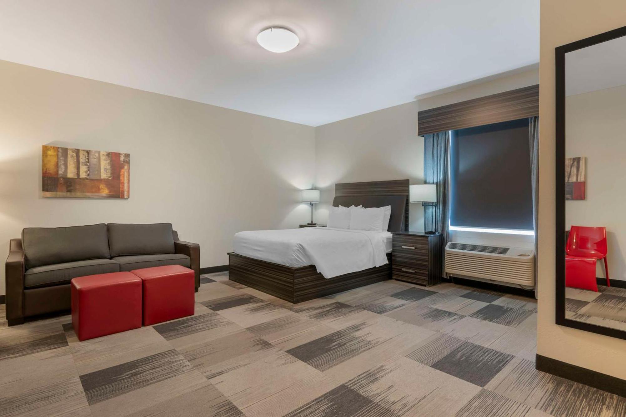 Best Western Plus Airport Inn & Suites Saskatoon Ngoại thất bức ảnh