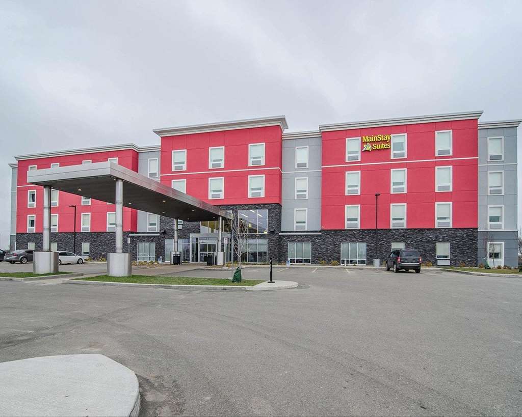 Best Western Plus Airport Inn & Suites Saskatoon Ngoại thất bức ảnh