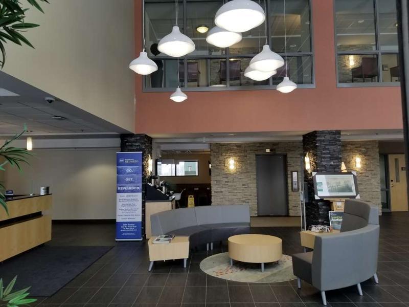 Best Western Plus Airport Inn & Suites Saskatoon Ngoại thất bức ảnh