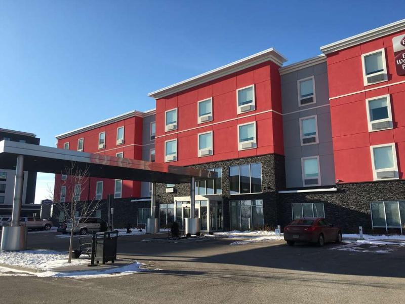 Best Western Plus Airport Inn & Suites Saskatoon Ngoại thất bức ảnh